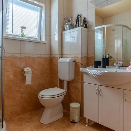 Lanita With Two Bedrooms & Terrace Podbocje