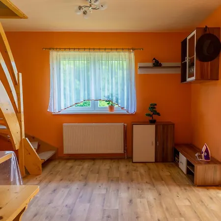 Apartman Lanita With Two Bedrooms & Terrace