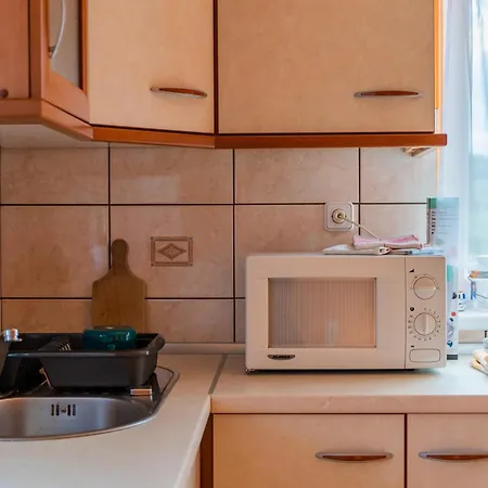 Lanita With Two Bedrooms & Terrace Apartman