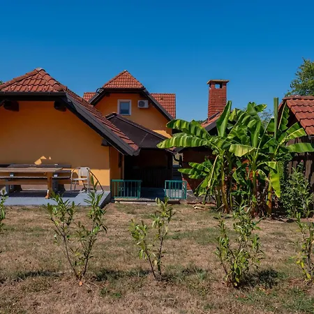 Lanita With Two Bedrooms & Terrace *