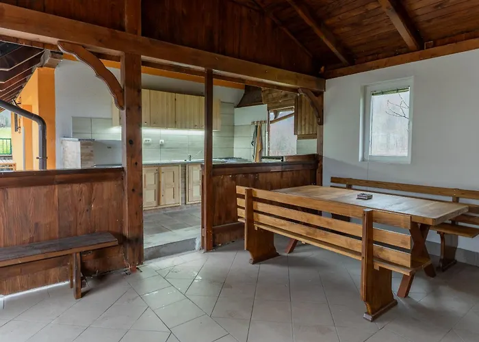 アパート Lanita With Two Bedrooms & Terrace