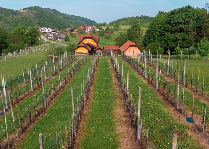 Lanita With Two Bedrooms & Terrace * Podbocje