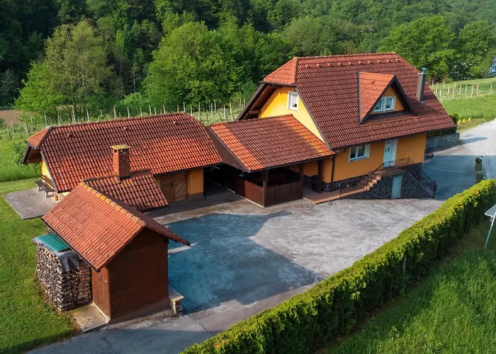 Lanita With Two Bedrooms & Terrace *