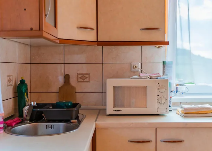 Lanita With Two Bedrooms & Terrace アパート