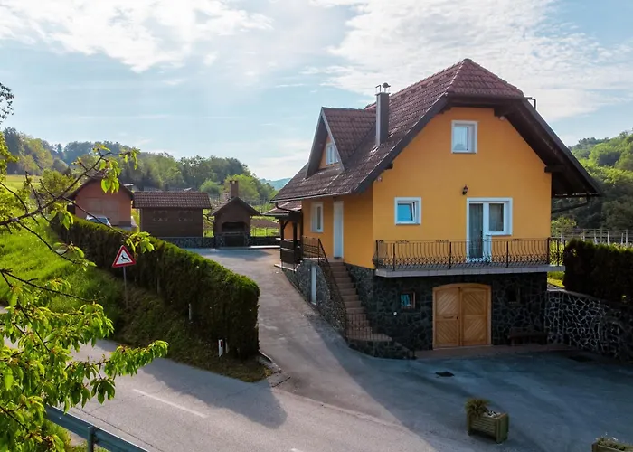 Lanita With Two Bedrooms & Terrace アパート